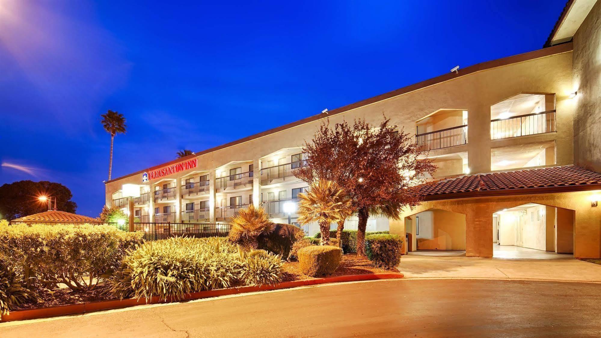 فندق بليسانتون، ألاميدا، كاليفورنيافي  بست ويسترن بلس بليزنتون إن المظهر الخارجي الصورة